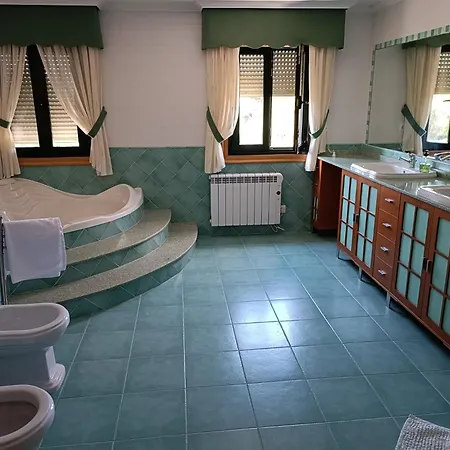 Casa De Tréboles Camos (Galicia)