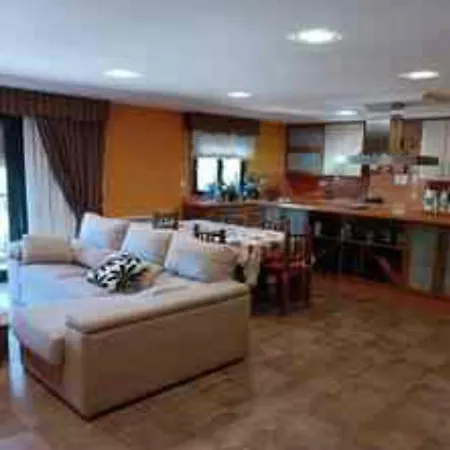 Casa De Treboles *